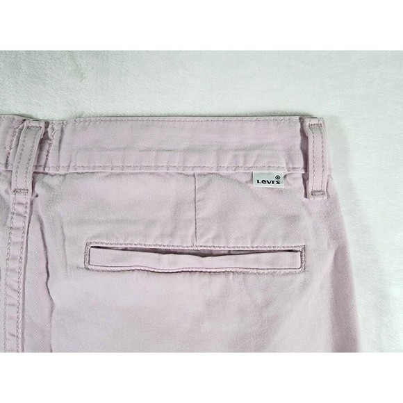 Levi's Strauss Pink Size 30 Women's Classic Mid Rise Shorts Cuffed - Picture 5 of 9